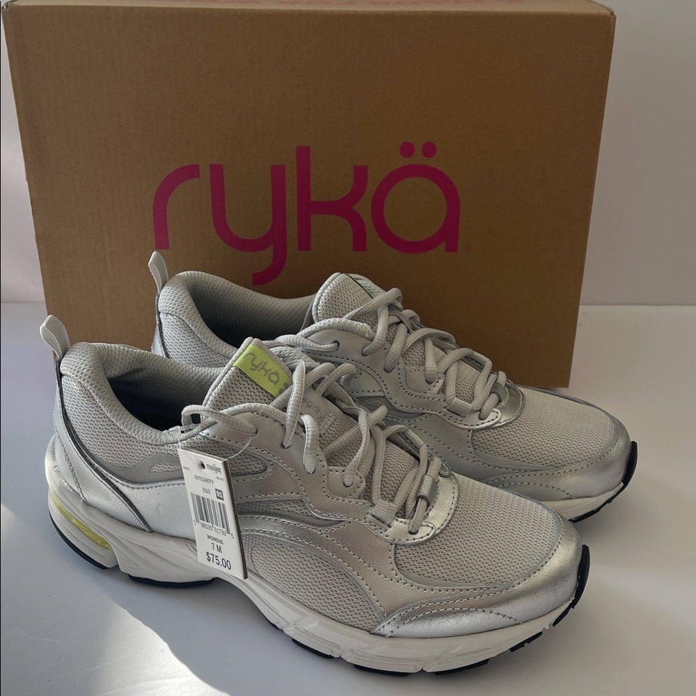 Ryka Integrity‎ Silver Walking Shoes Sneakers 7.5 NWT
